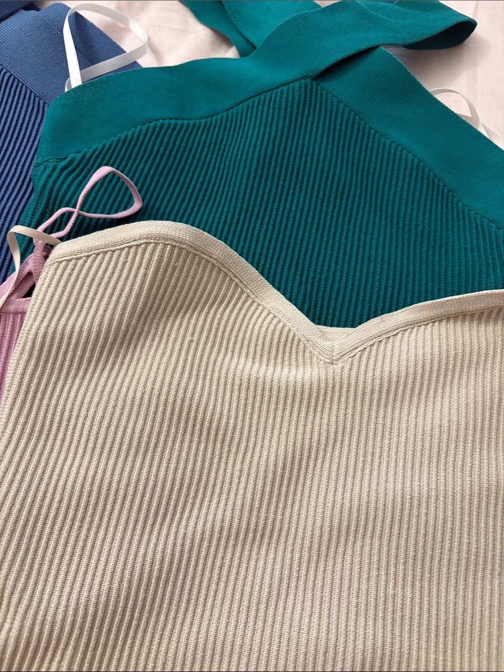 Aritzia/Babaton Ribbed Knit Camisole Set — Blue, Teal, Pink, Cream - Picture 2 of 4